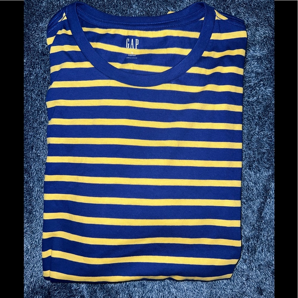 Gap yellow and blue stripped casual Tshirt XL